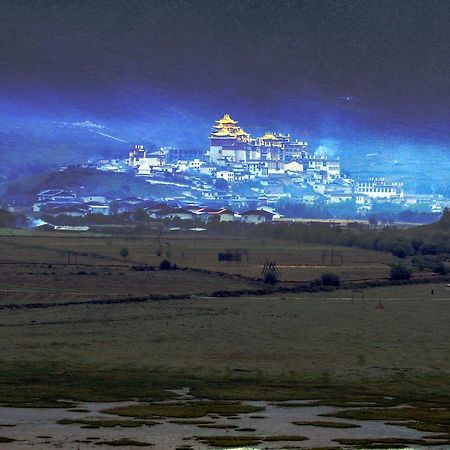 Energy Space Healing Inn Шангри-Ла Экстерьер фото